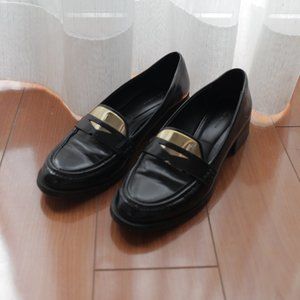 Zara loafers w/ gold detail